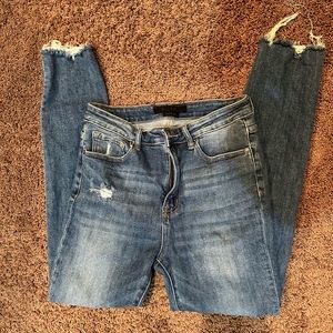 Risen Distressed Skinnies